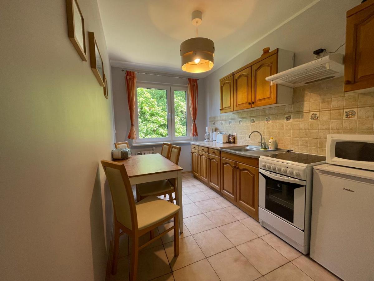 Wolin-Travel Apartament Dom Przy Parku เมียนซิดดรอแย ภายนอก รูปภาพ