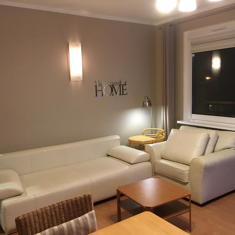 Wolin-Travel Apartament Dom Przy Parku เมียนซิดดรอแย ภายนอก รูปภาพ