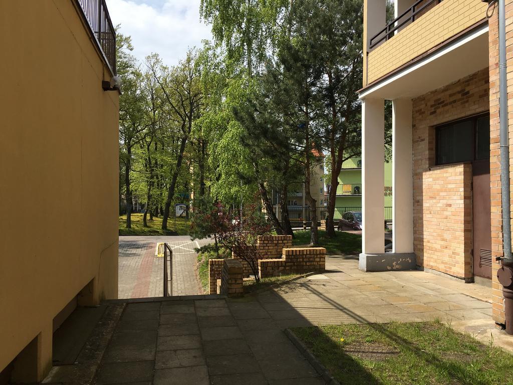 Wolin-Travel Apartament Dom Przy Parku เมียนซิดดรอแย ภายนอก รูปภาพ