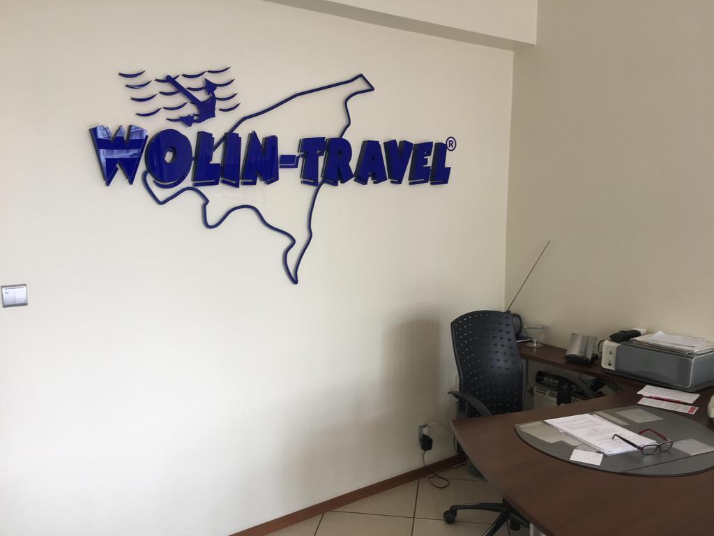Wolin-Travel Apartament Dom Przy Parku เมียนซิดดรอแย ภายนอก รูปภาพ
