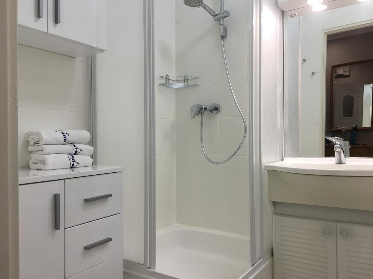 Wolin-Travel Apartament Dom Przy Parku เมียนซิดดรอแย ภายนอก รูปภาพ