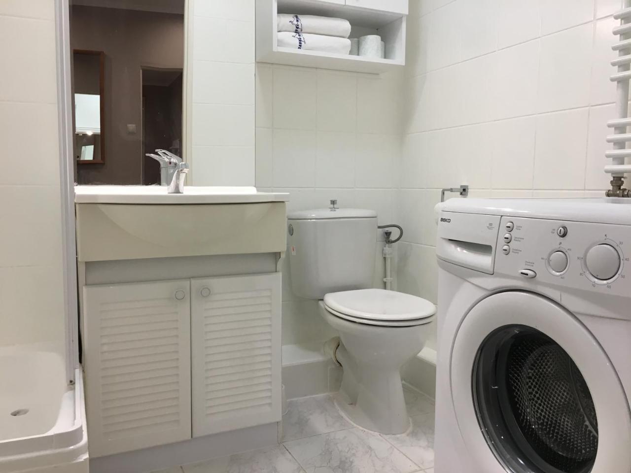 Wolin-Travel Apartament Dom Przy Parku เมียนซิดดรอแย ภายนอก รูปภาพ